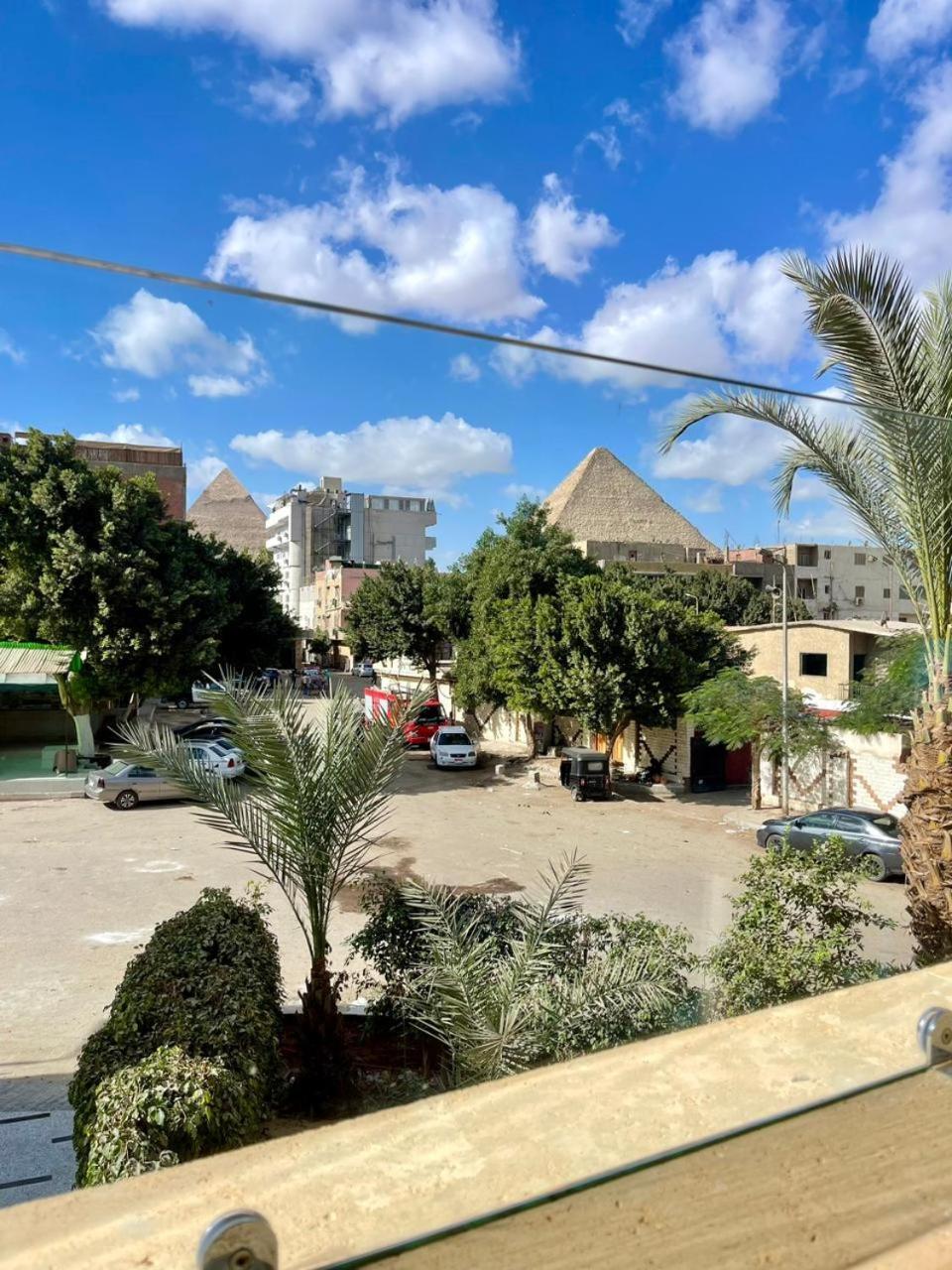 Cleopatra Tower Pyramid View 호텔 Kafret el-Gabal 외부 사진