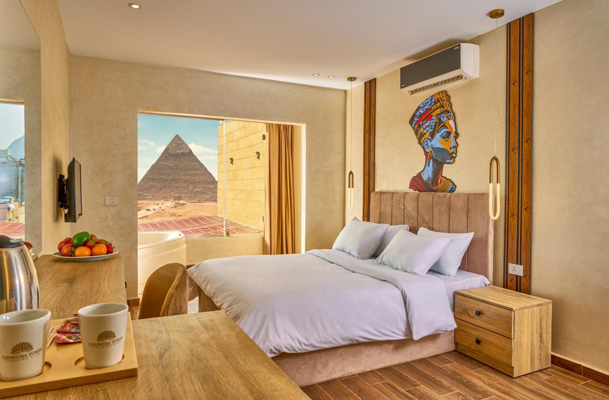 Cleopatra Tower Pyramid View 호텔 Kafret el-Gabal 외부 사진